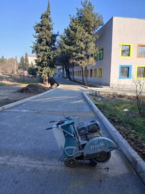 Betonis dasxma ბეტონის დასხმა