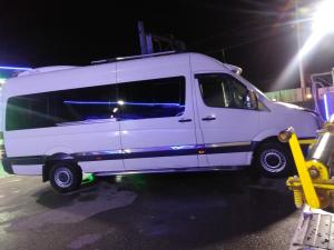 servis.ge ქირავდება მიკროავტობუსი მერსედესი სპრინტერი