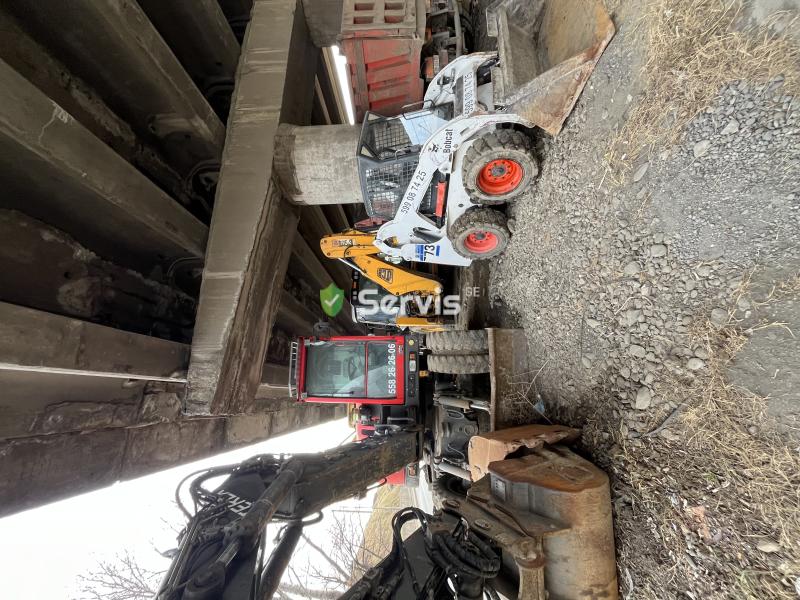 ქირავდება ბობკატი ექსკავატორი