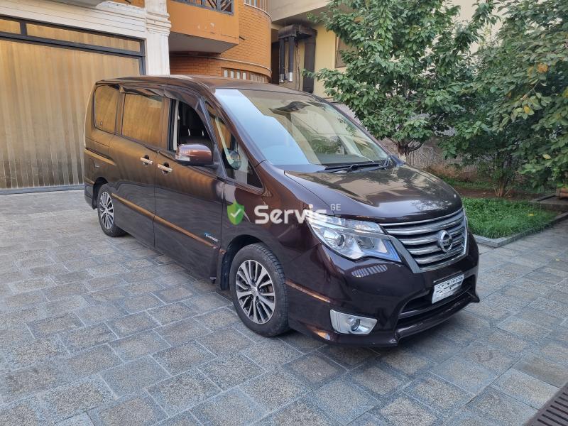 ქირავდება მძღოლთან 2015 Nissan Serena Highway star