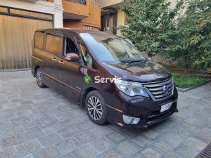 servis.ge ქირავდება მძღოლთან 2015 Nissan Serena Highway star
