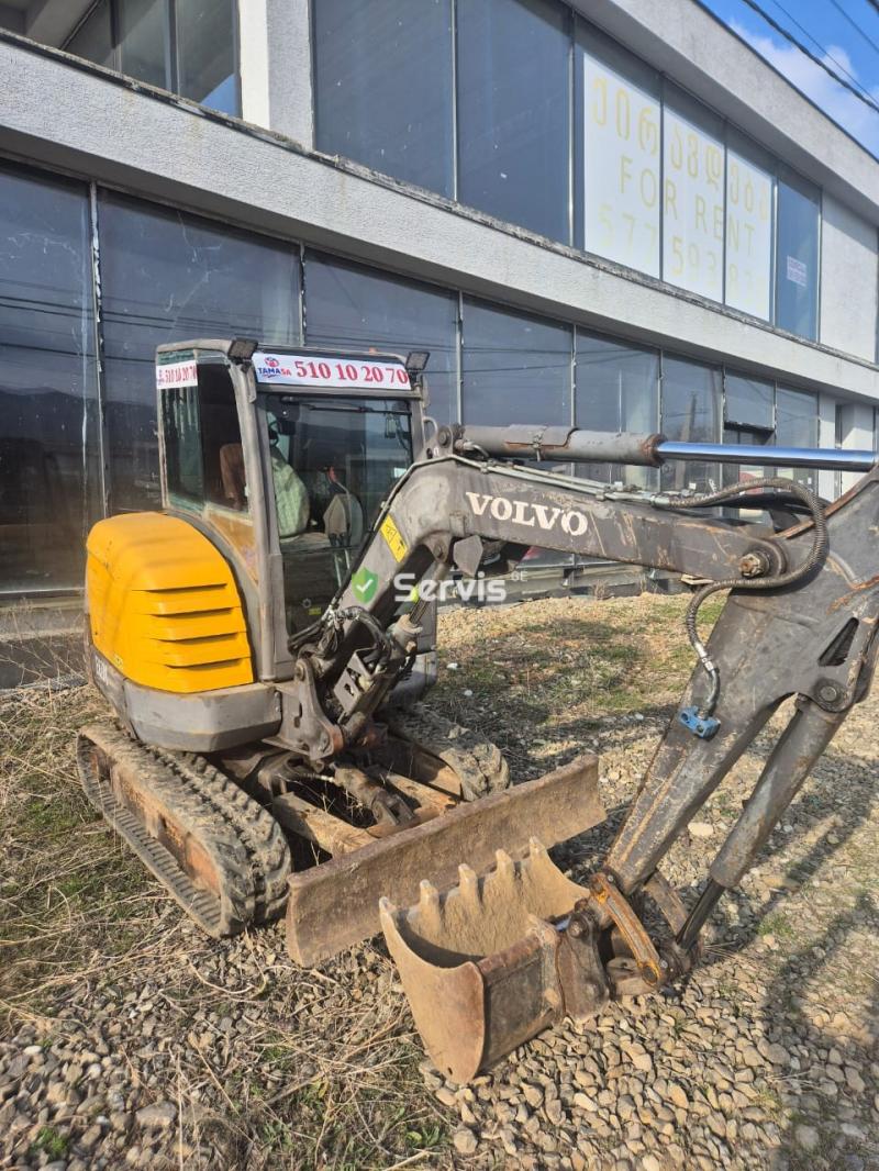 მინი ექსკავატორი