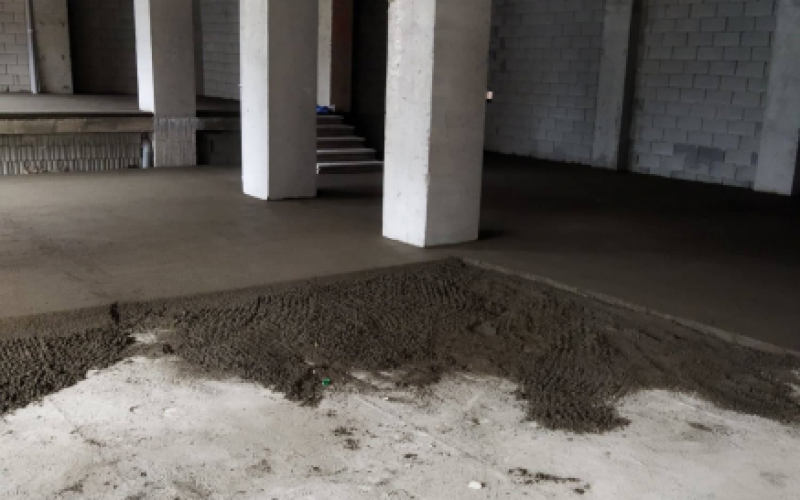 სტიაშკის დასხმა პომპით