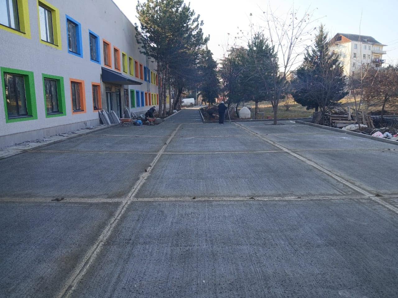 Betonis dasxma  ბეტონის დასხმა