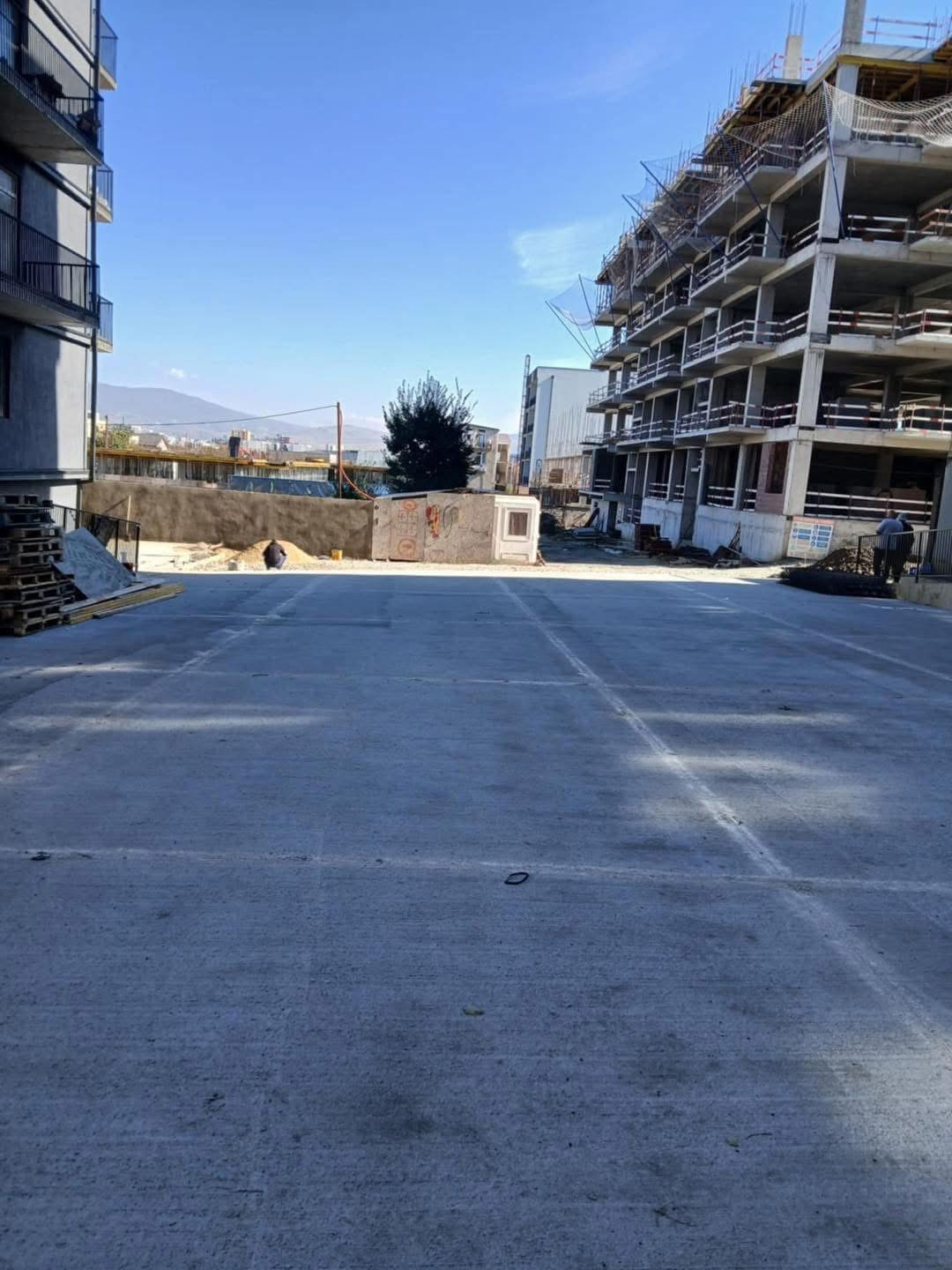 Betonis dasxma  ბეტონის დასხმა
