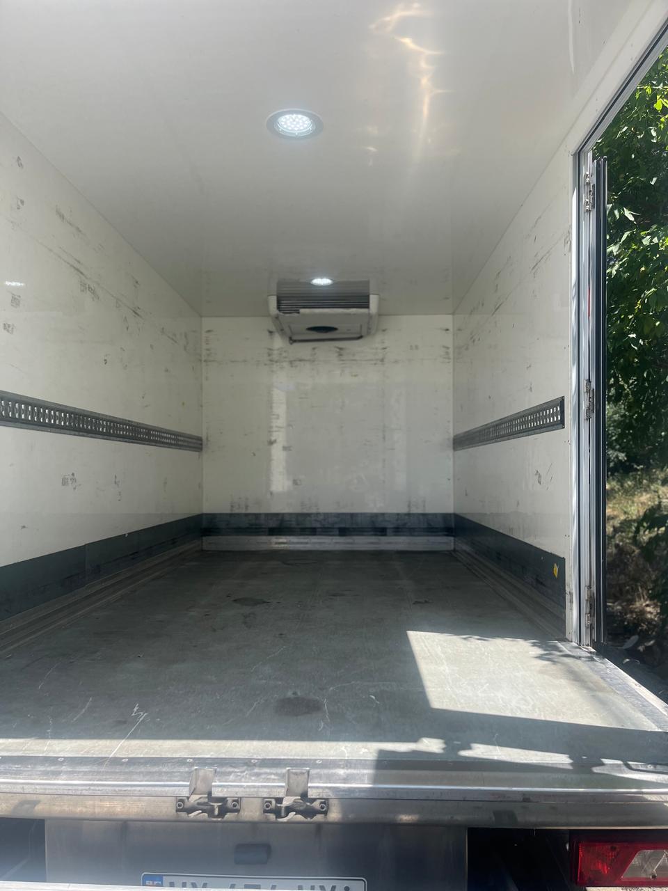 ტვირთის გადაზიდვა მაცივარი