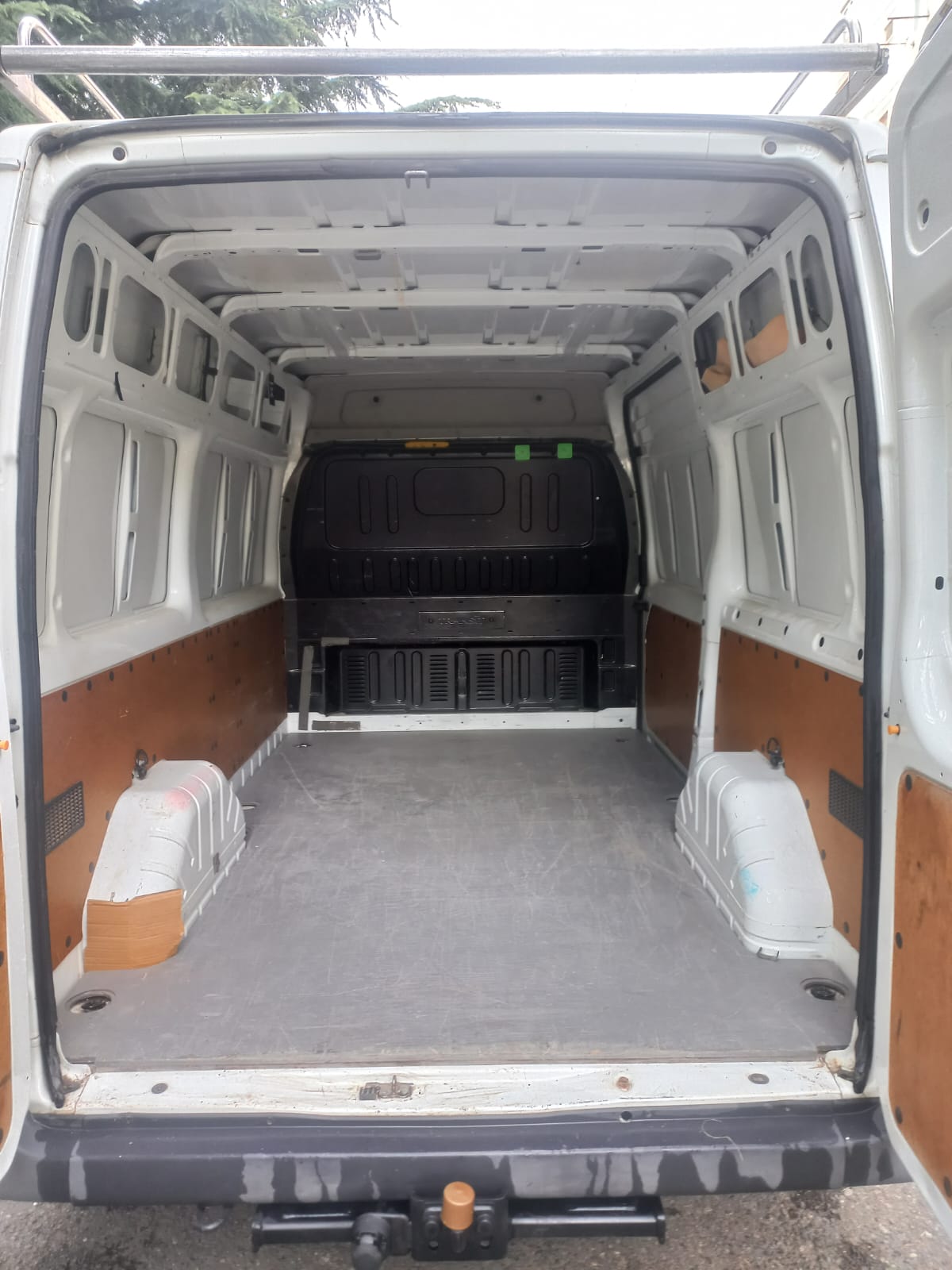 ქირავდება