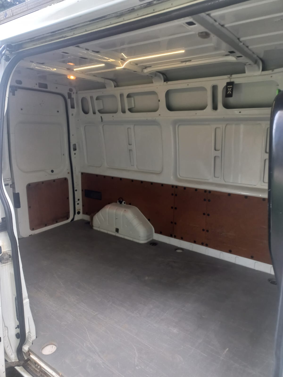 ქირავდება