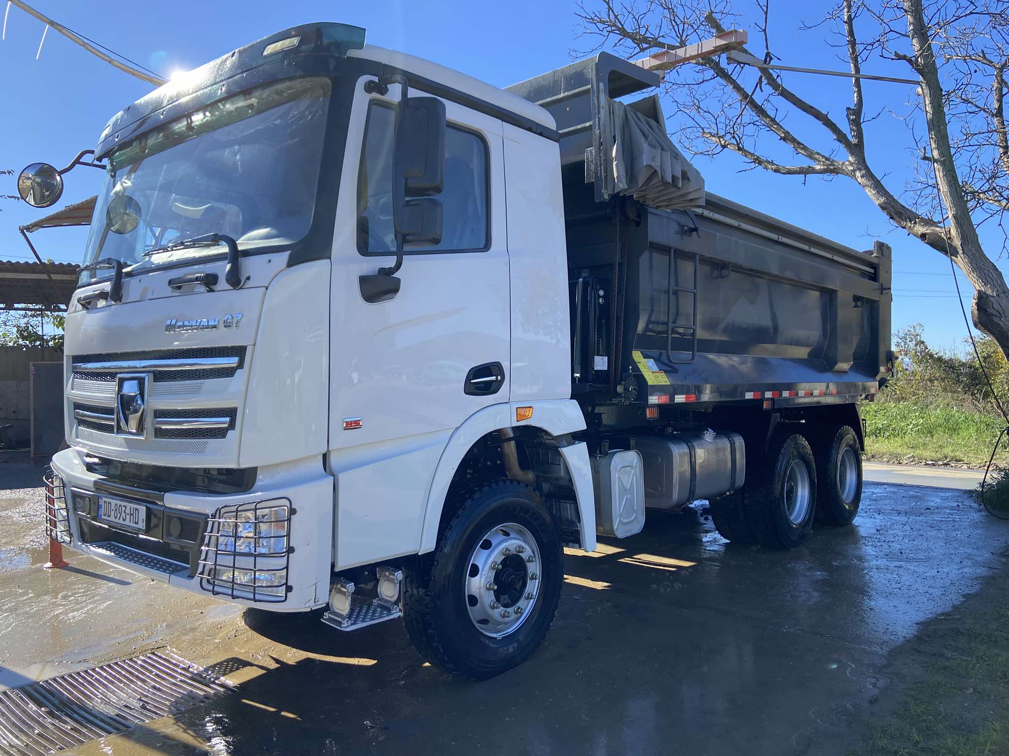 ქირავდება თვითმცლელი