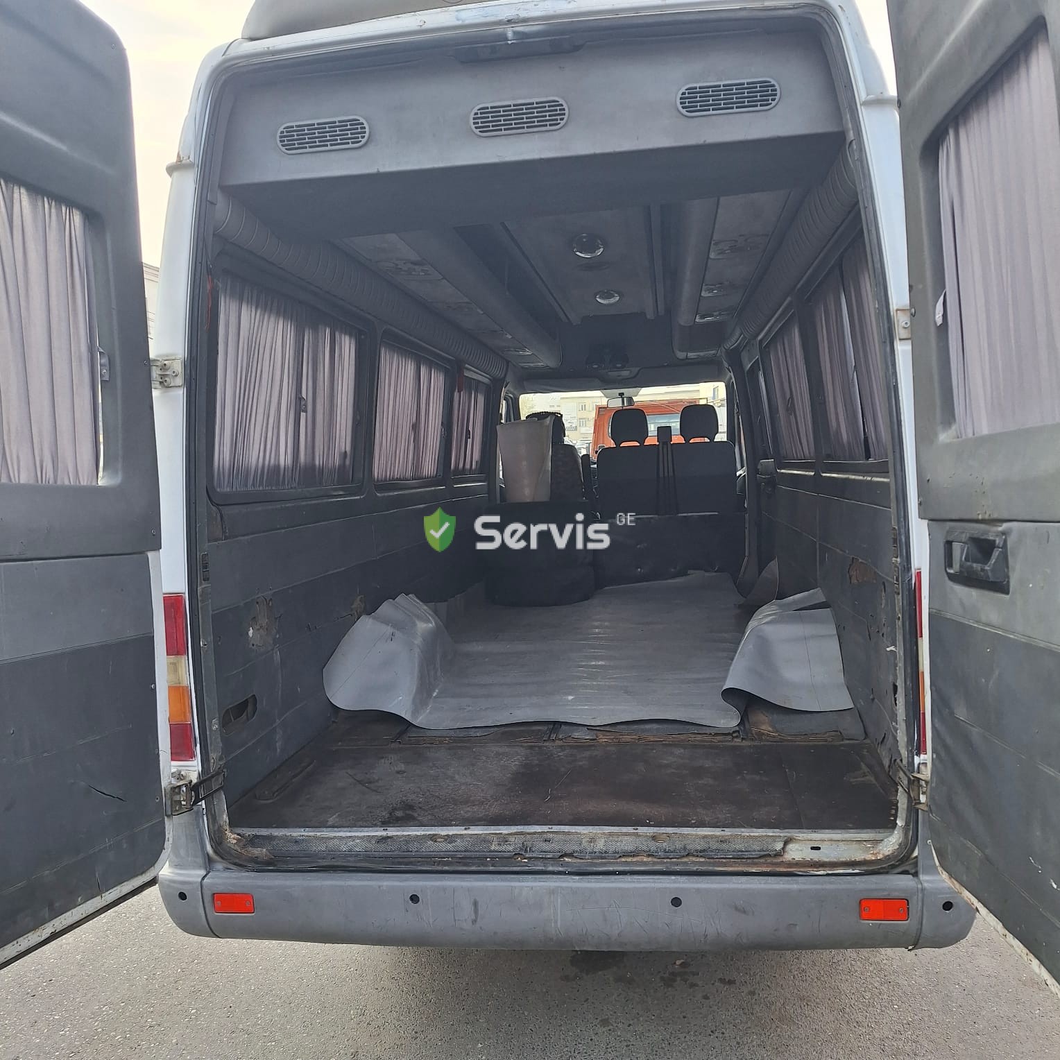 სატვირთო გადაზიდვები მთელი საქართველოს მასშტაბით 4,3მ სიგრძის ბორტი